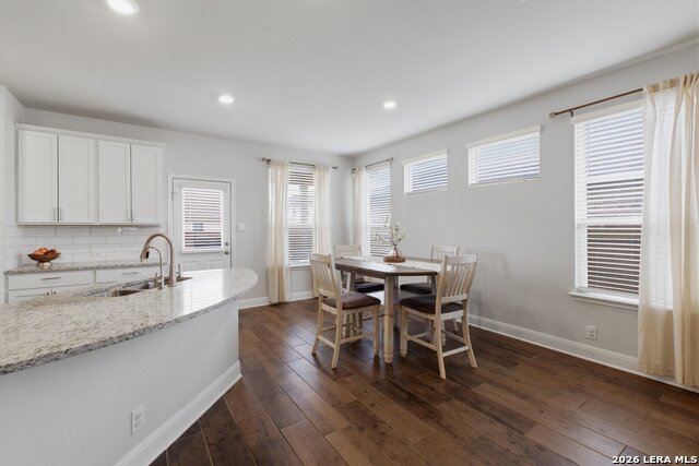 Image 11 of 27 For 8439 Knapp Rise