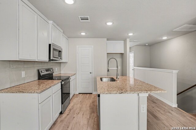 Image 9 of 35 For 310 W Evergreen St #120