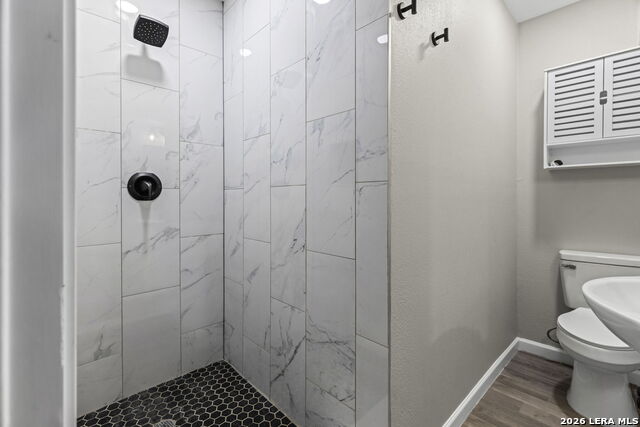 Image 17 of 29 For 9810 Eveningway