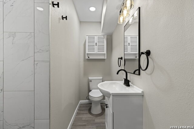 Image 19 of 29 For 9810 Eveningway