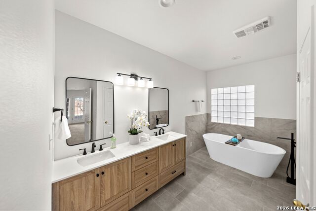 Image 22 of 41 For 55 Donore  