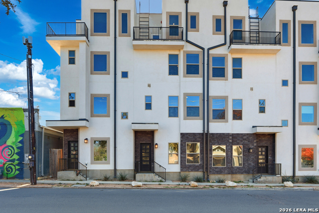 Details for 1817 St Marys St N 102, San Antonio, TX 78212