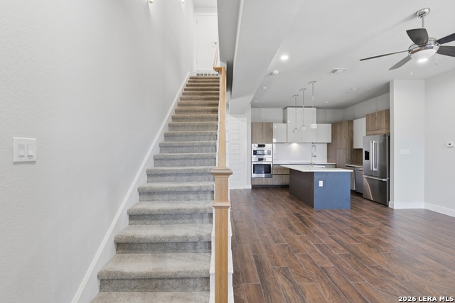 Image 14 of 35 For 1817 St Marys St N 102