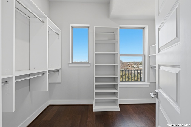 Image 22 of 35 For 1817 St Marys St N 102