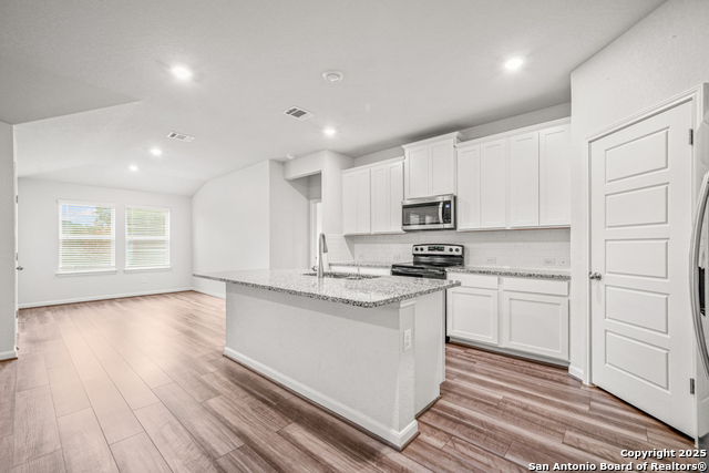 Listing photo id 9 for 11618 Mustang