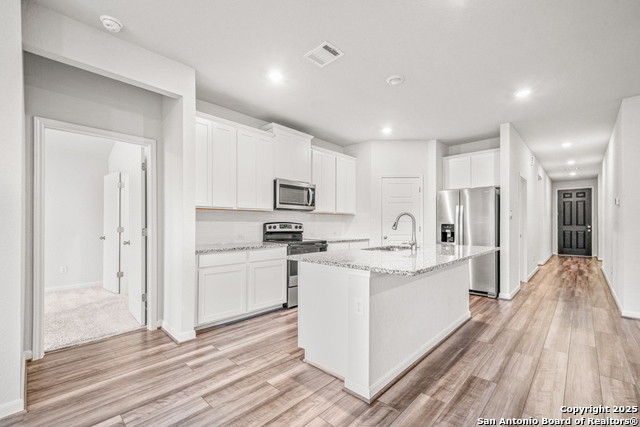 Listing photo id 13 for 11618 Mustang