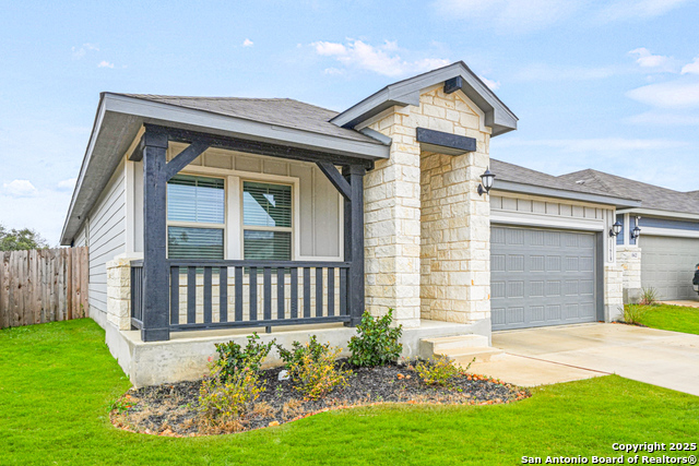 Listing photo id 1 for 11618 Mustang