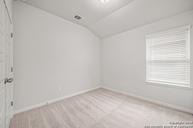 Listing photo id 7 for 11618 Mustang