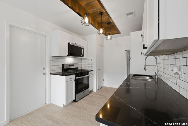 Image 16 of 44 For 13734 Evanswood