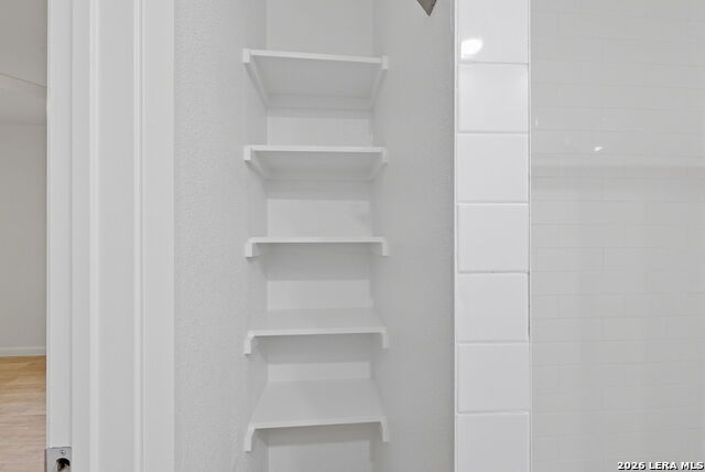 Image 29 of 44 For 13734 Evanswood