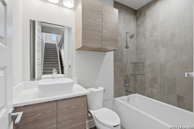 Image 15 of 35 For 1817 St Marys St N 301