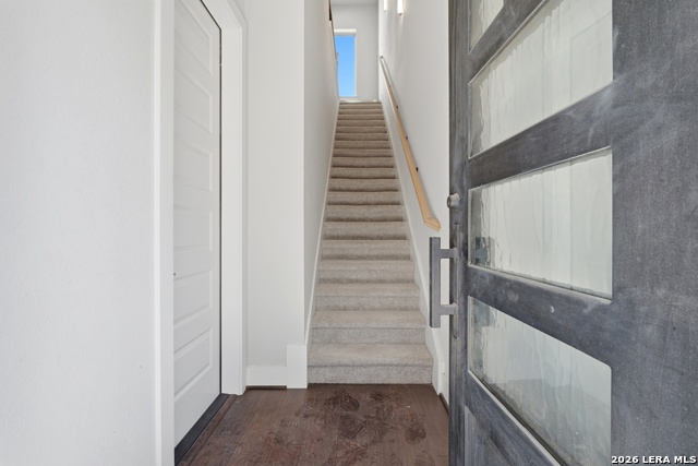 Image 4 of 35 For 1817 St Marys St N 301