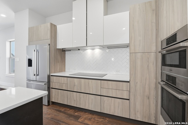 Image 9 of 35 For 1817 St Marys St N 301