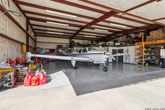 Image 26 of 42 For 418 Tailwind