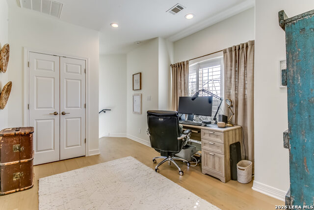 Image 27 of 42 For 114 Moon Isle