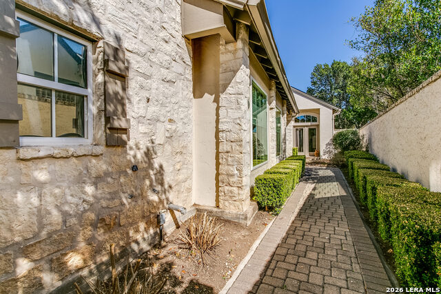 Image 36 of 42 For 114 Moon Isle