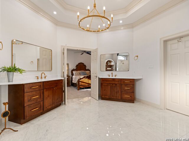 Image 33 of 47 For 4 Waterford  