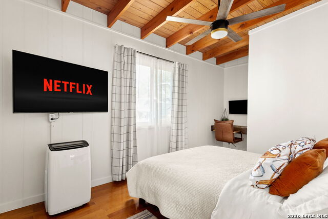 Image 24 of 44 For 951 Hill Top