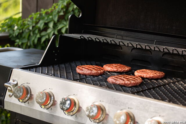 Image 28 of 44 For 951 Hill Top