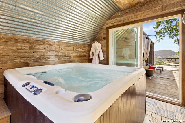 Image 44 of 44 For 951 Hill Top