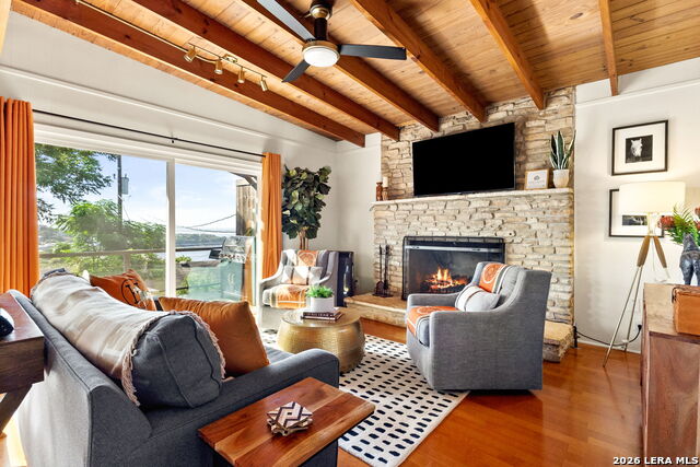 Image 5 of 44 For 951 Hill Top