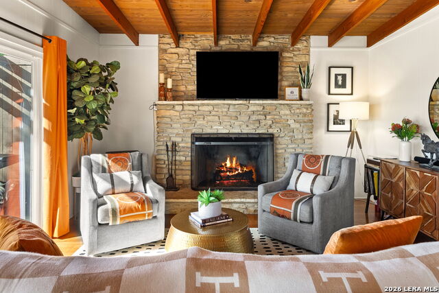 Image 7 of 44 For 951 Hill Top