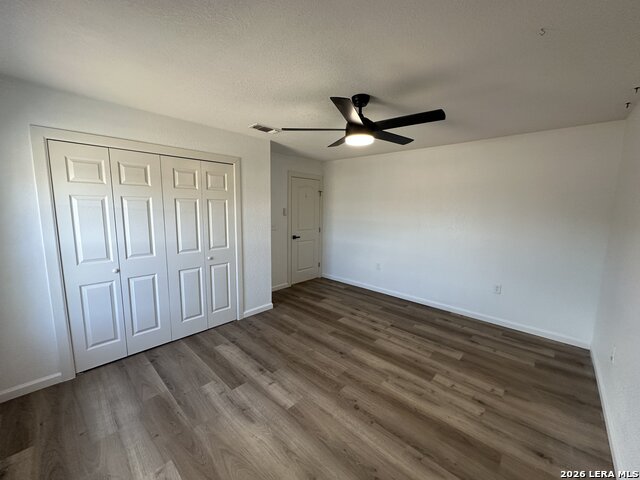 Image 15 of 21 For 715 Walnut  