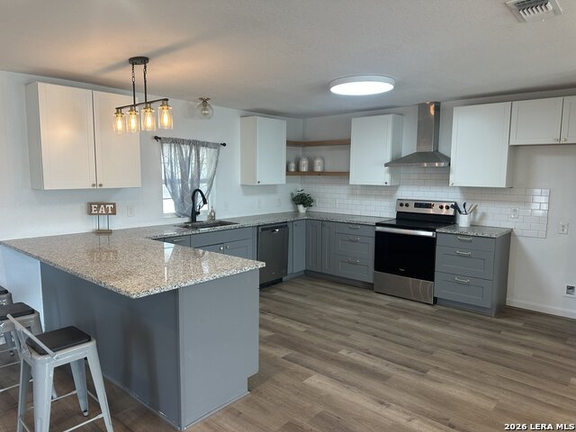 Image 8 of 21 For 715 Walnut  