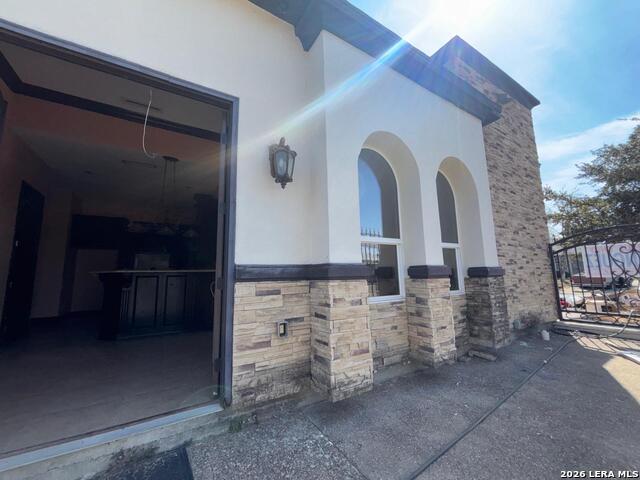 Image 18 of 19 For 3802 Daniela Loop