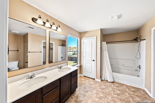 Image 19 of 24 For 7454 Bluebonnet Bay