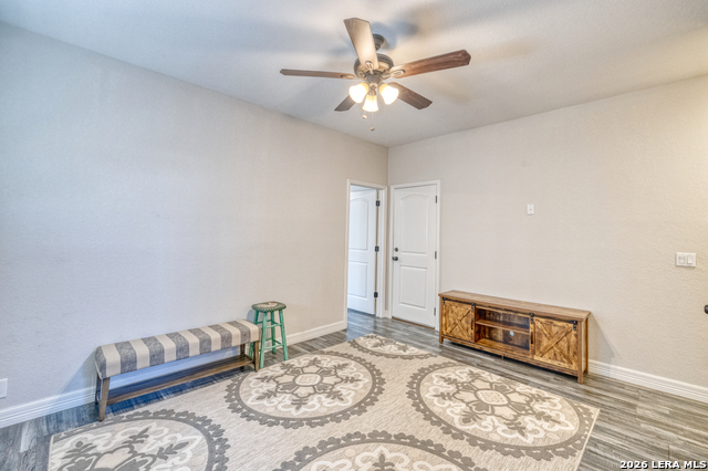 Image 23 of 37 For 106 Sutton Pl.