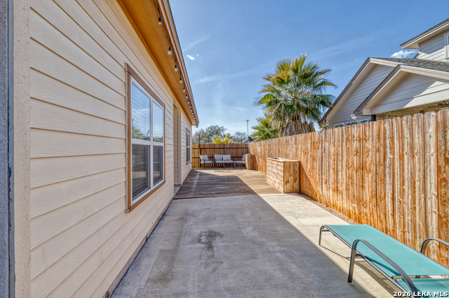 Image 31 of 37 For 106 Sutton Pl.