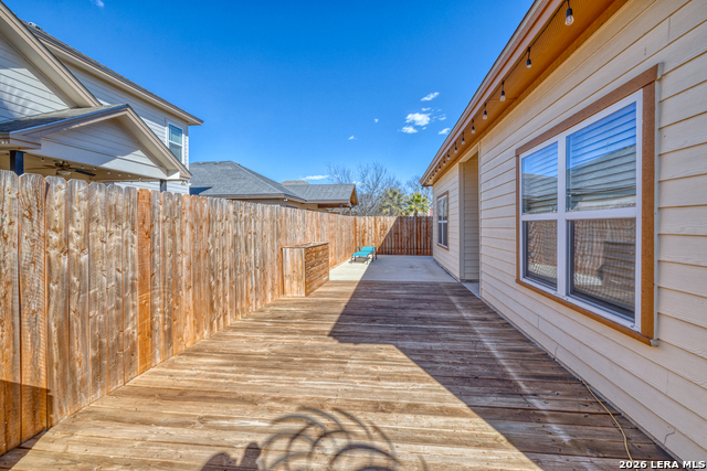 Image 32 of 37 For 106 Sutton Pl.