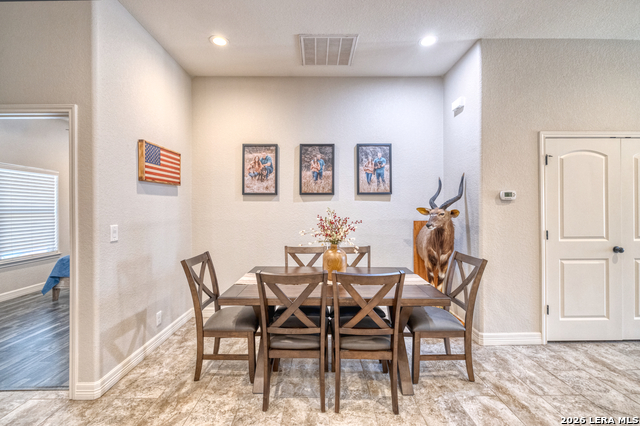 Image 8 of 37 For 106 Sutton Pl.