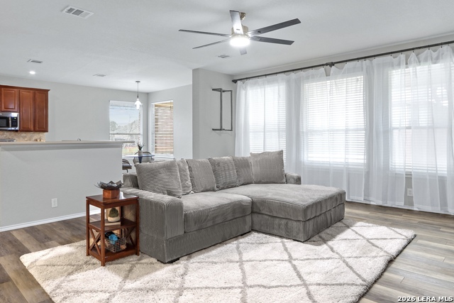 Listing photo id 4 for 776 San Luis