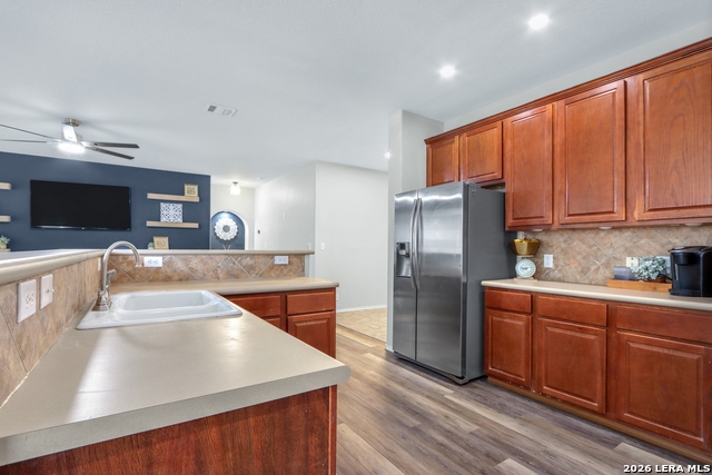 Listing photo id 6 for 776 San Luis