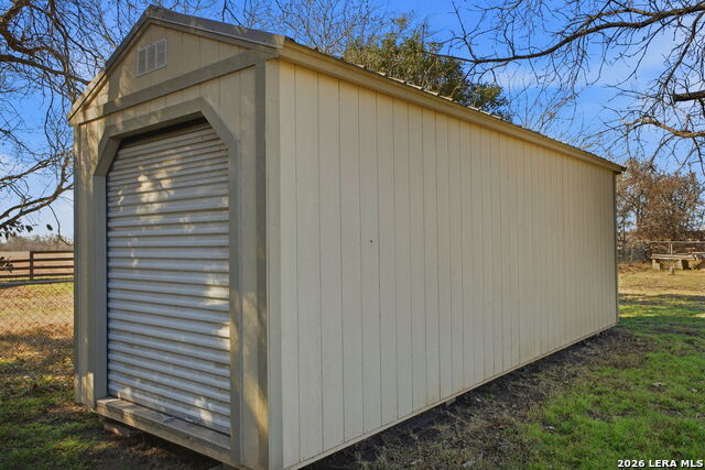 Image 34 of 39 For 10 Broken Ski Circle