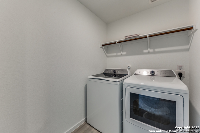 Image 10 of 24 For 11715 Blasting Way