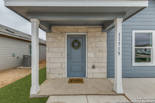 Image 2 of 24 For 11715 Blasting Way