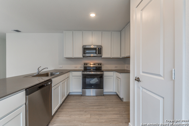 Image 7 of 24 For 11715 Blasting Way