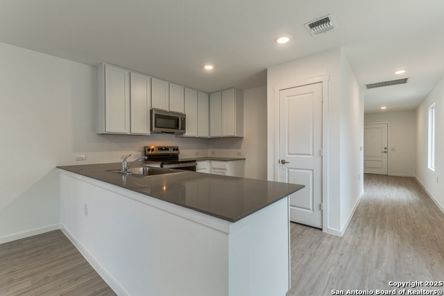 Image 8 of 24 For 11715 Blasting Way