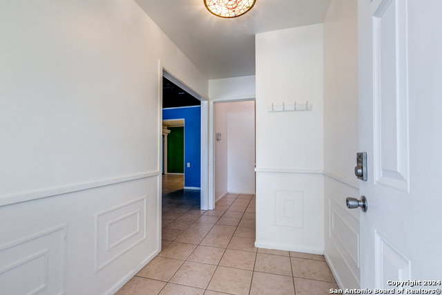 Image 8 of 25 For 123 Stardream Dr