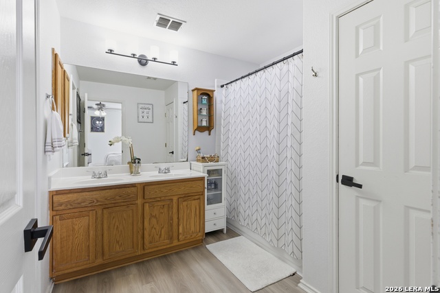 Image 15 of 20 For 2396 Medina Dr