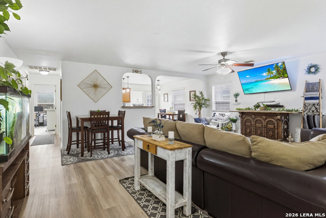 Image 3 of 20 For 2396 Medina Dr