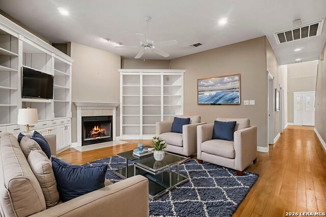 Image 10 of 49 For 16744 Windjammer