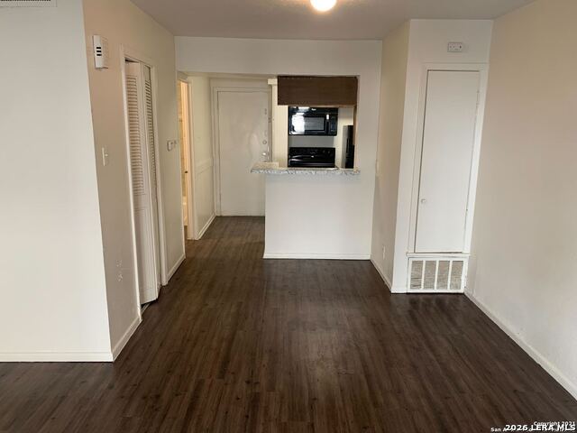 Image 7 of 12 For 170 De Chantle  Apt 503