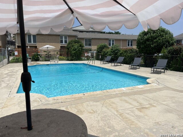 Image 10 of 35 For 7322 Oak Manor Dr  35