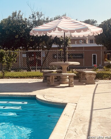 Image 12 of 35 For 7322 Oak Manor Dr  35