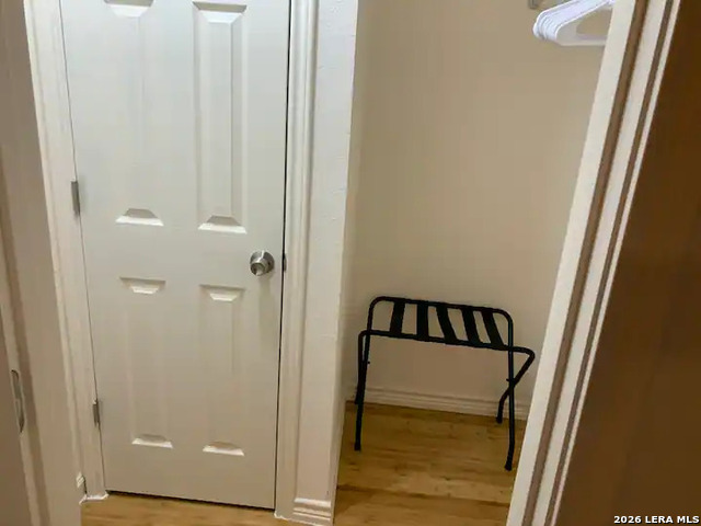 Image 20 of 35 For 7322 Oak Manor Dr  35