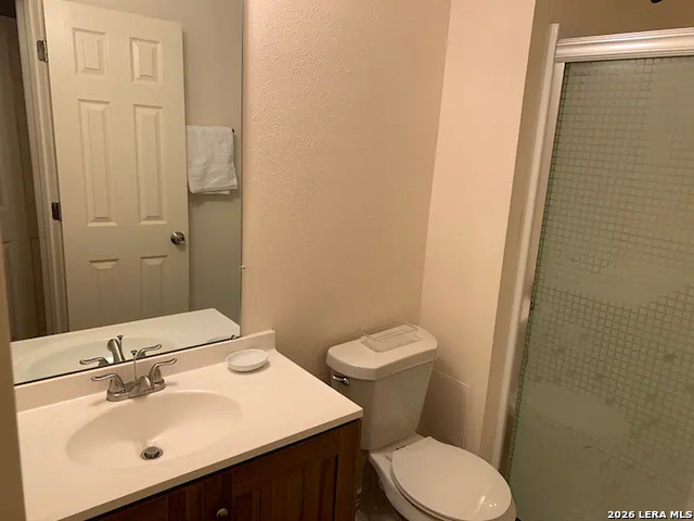 Image 21 of 35 For 7322 Oak Manor Dr  35